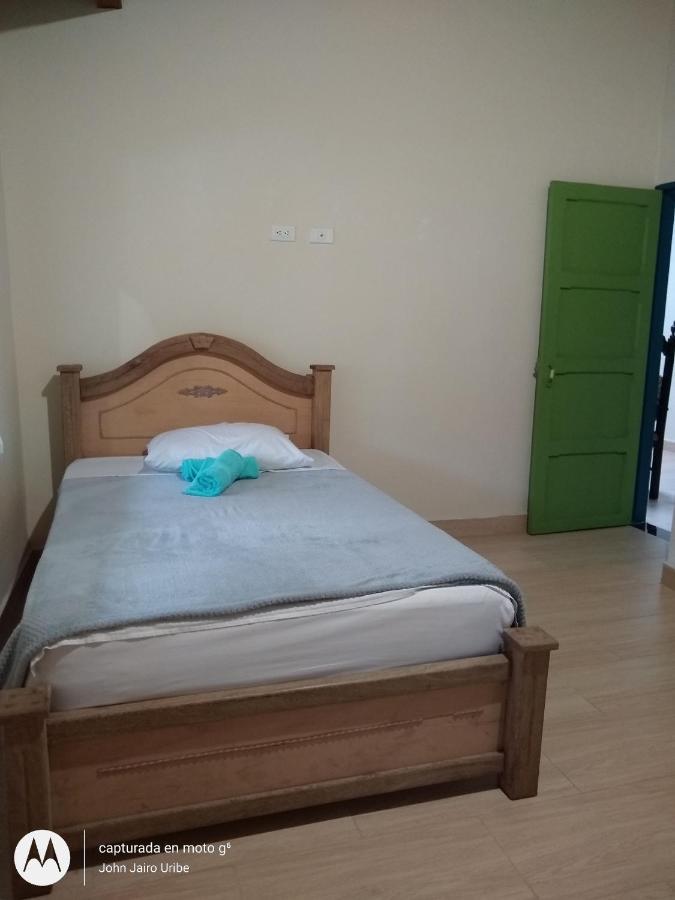 Hostal Naty Luna Jardín Εξωτερικό φωτογραφία