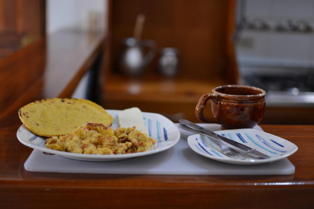 Hostal Naty Luna Jardín Εξωτερικό φωτογραφία